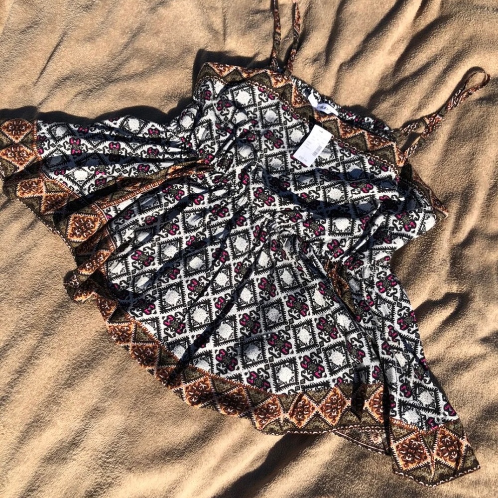 Maricues size 1 cute top, new with tags